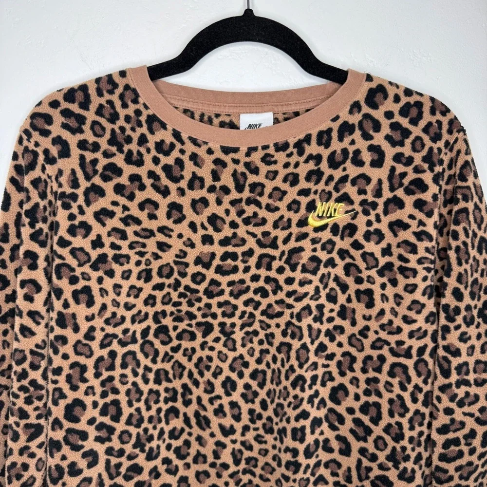 Nike Leopard Print Fleece Crewneck Sweatshirt Brown Black‎ Gold Logo Small Cozy